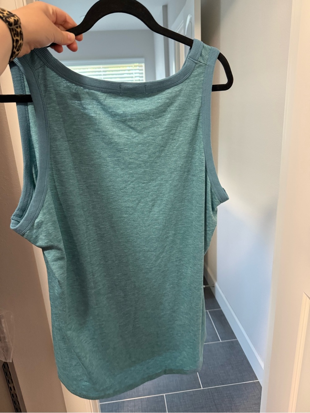 Sleeveless Tank Top - Teal - Picture 2 of 3